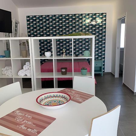 White House Monolocale Apartment Avola Bagian luar foto