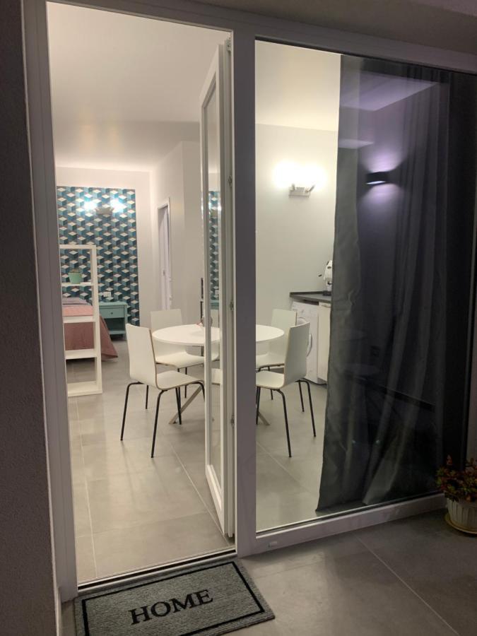 White House Monolocale Apartment Avola Bagian luar foto