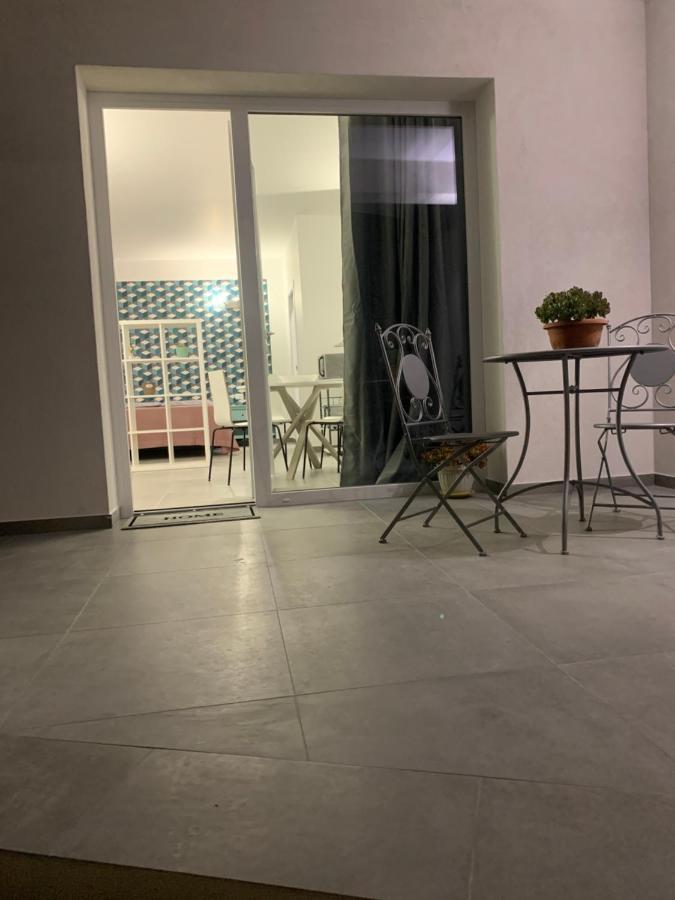 White House Monolocale Apartment Avola Bagian luar foto