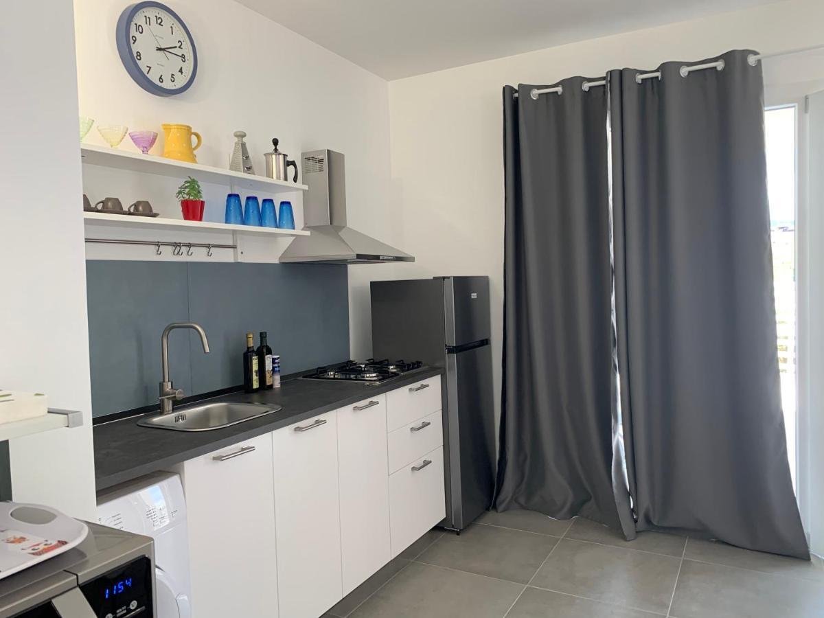 White House Monolocale Apartment Avola Bagian luar foto